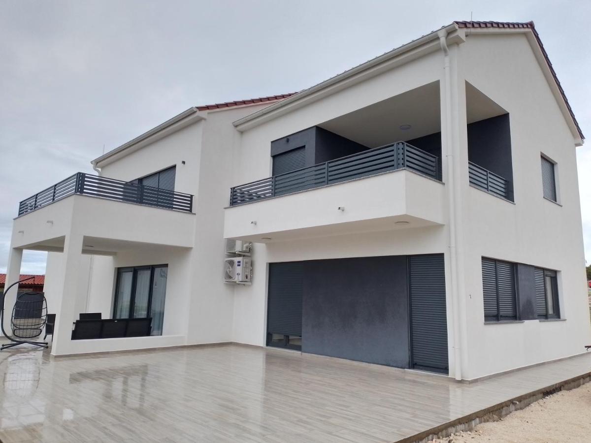 Villa Biba Novalja Bagian luar foto