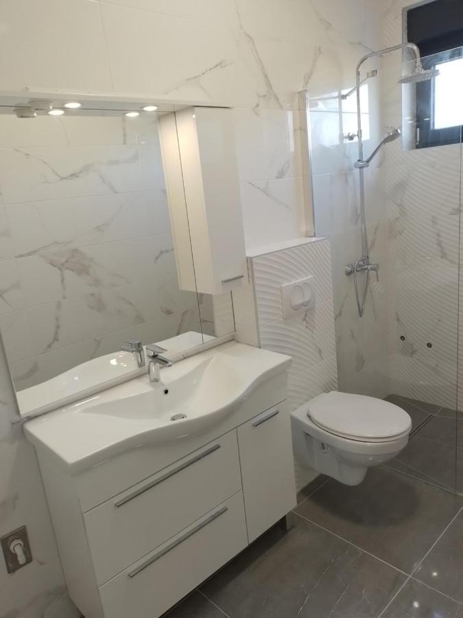 Villa Biba Novalja Bagian luar foto