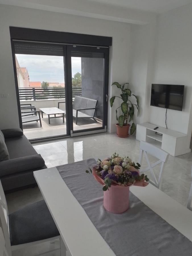 Villa Biba Novalja Bagian luar foto